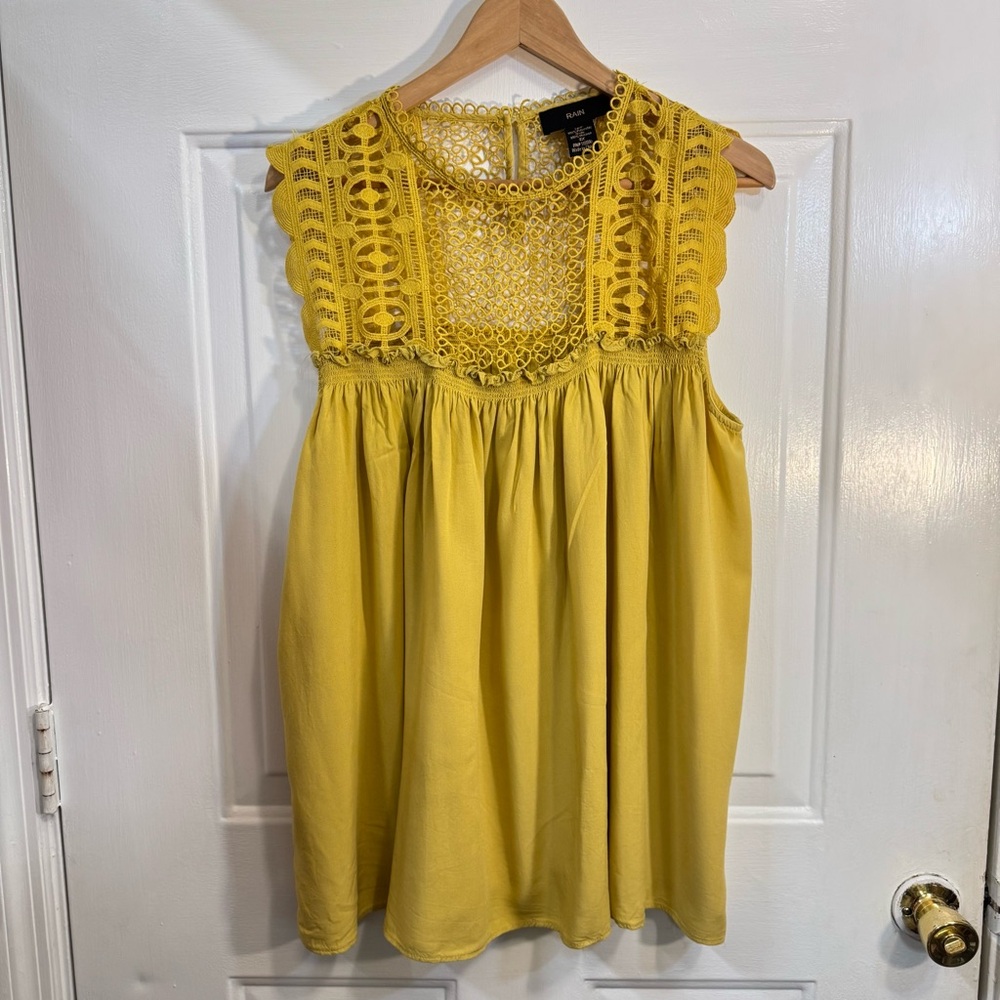 RAIN Women's Lace Yoke Sleeveless Blouse Mustard Yellow Size 3X